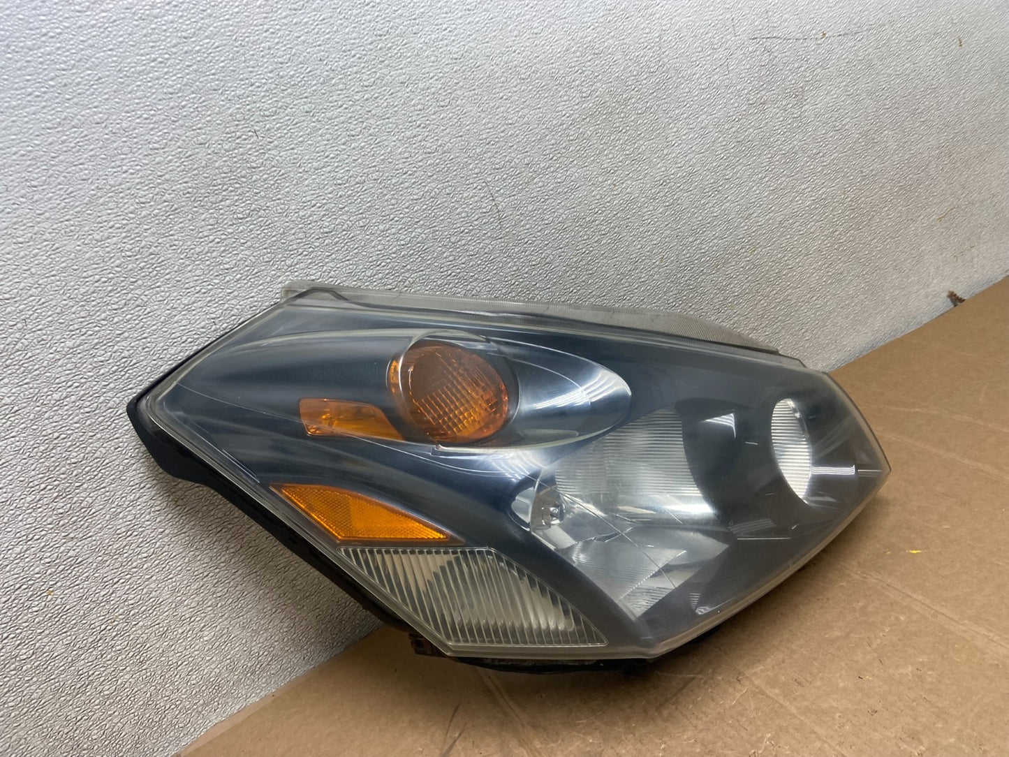 2004 to 2009 Nissan Quest Right Passenger RH Black Headlight AA1319 DW2