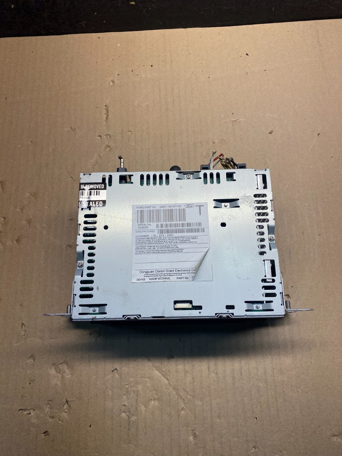 2016 to 2017 Ford Explorer Audio Equipment Radio Receiver AM FM CD AI4764 DG4