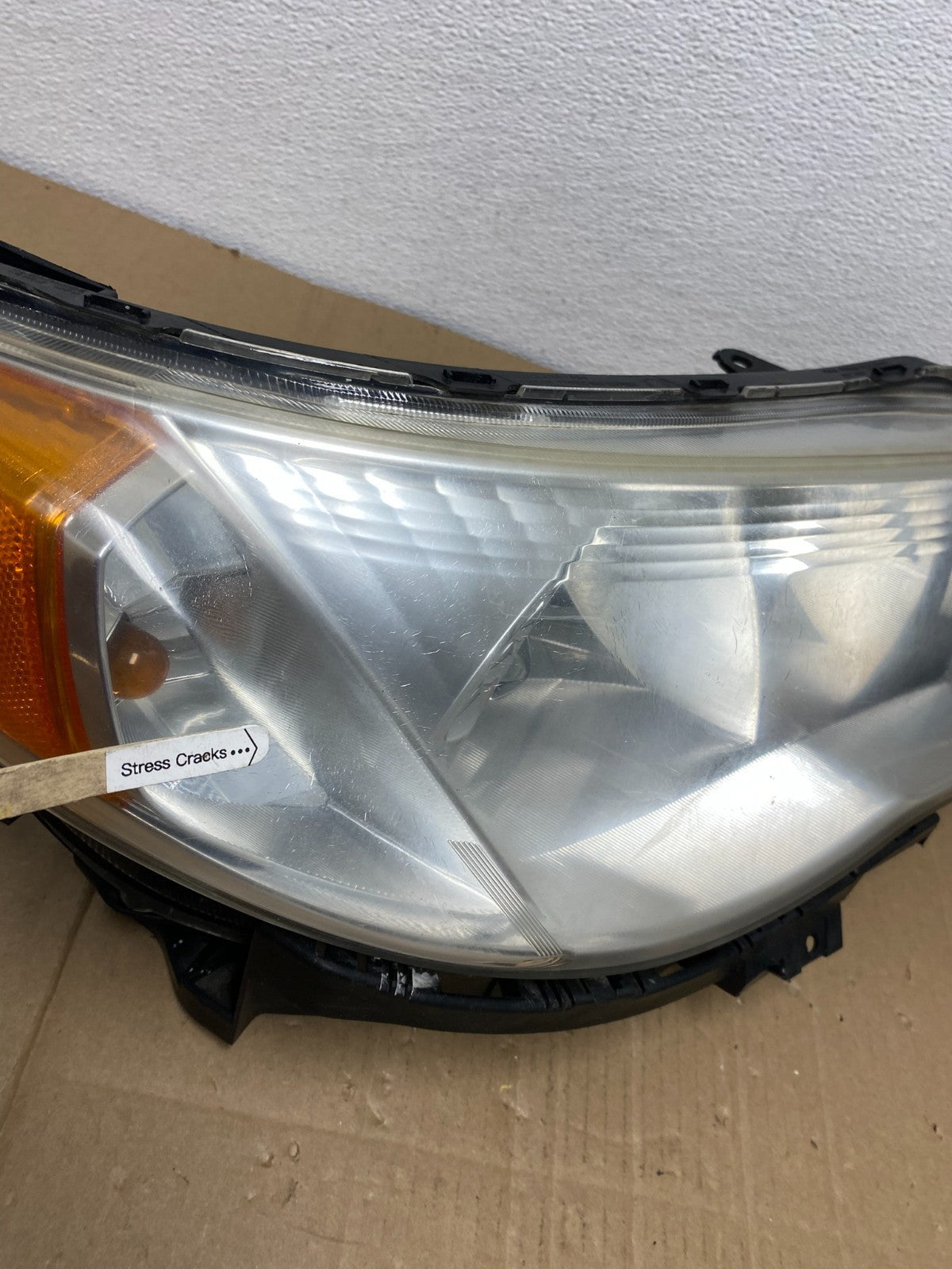 2009 - 2013 Subaru Forester Right Passenger Side Halogen Headlight OEM AB8130 DW4