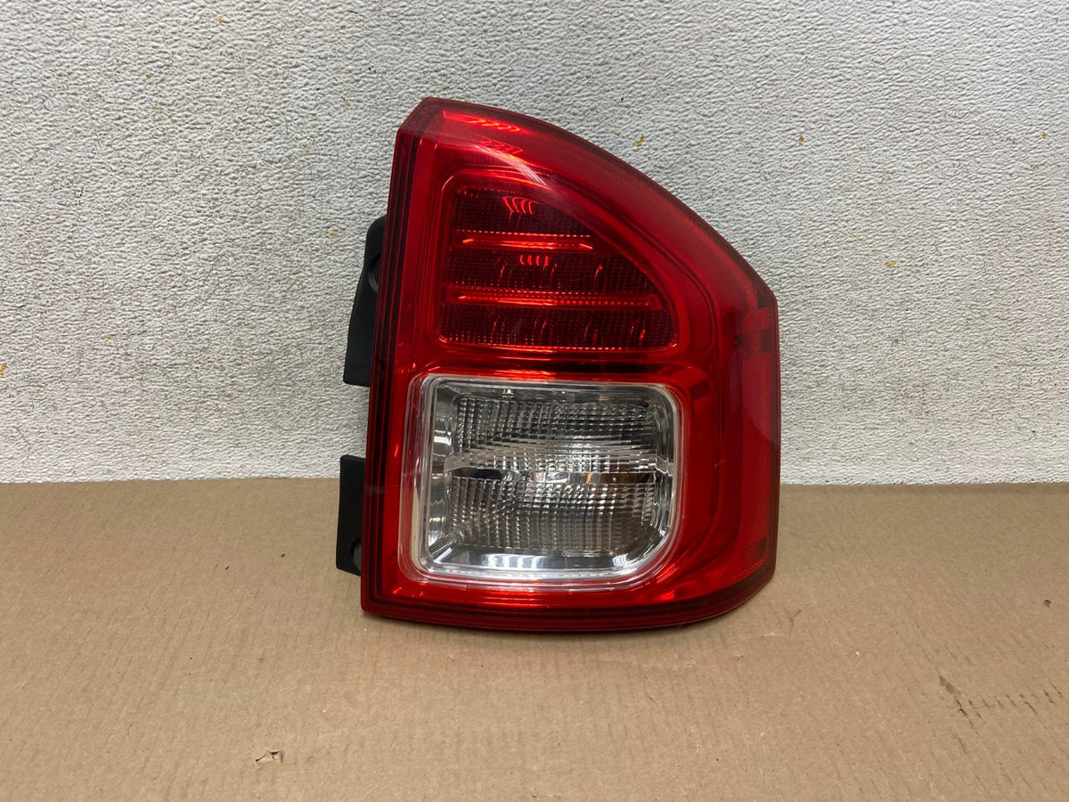 2011 2012 2013 Jeep Compass Right Passenger Rh Side Tail Light AH4358 LK0