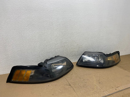 1999 to 2004 Ford Mustang Left+Right Set Side Black Headlights AE6878 DW2