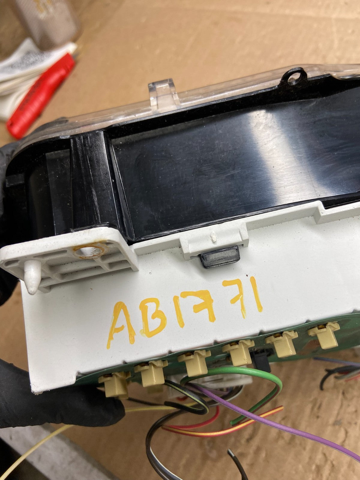 1999 to 2002 Ford E150 E250 E350 VAN Gauge Speedometer Cluster AB17716