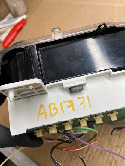 1999 to 2002 Ford E150 E250 E350 VAN Gauge Speedometer Cluster AB17716