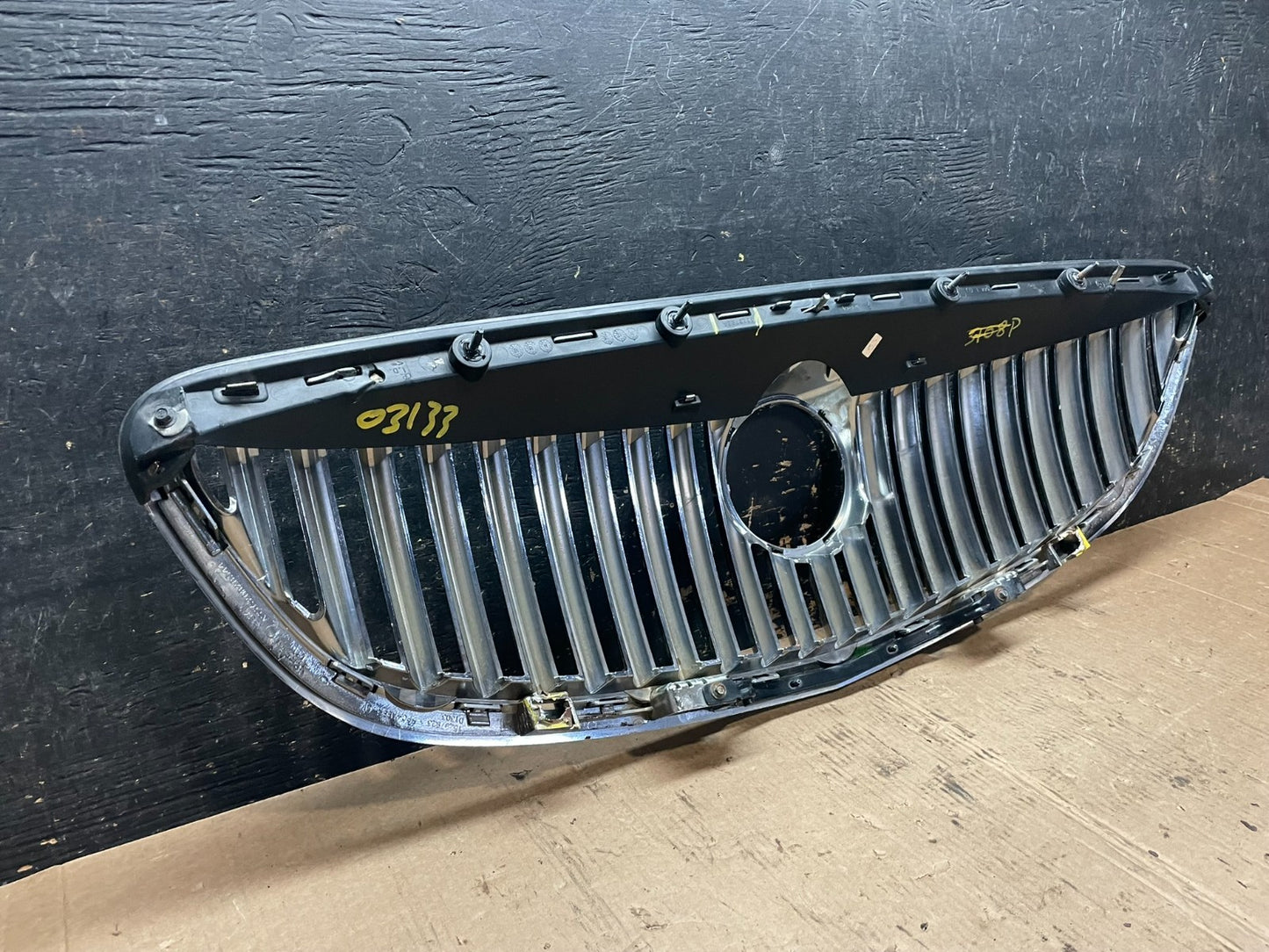2008 to 2012 Buick Enclave Front Upper Grill Grille Oem Z5954 DG7