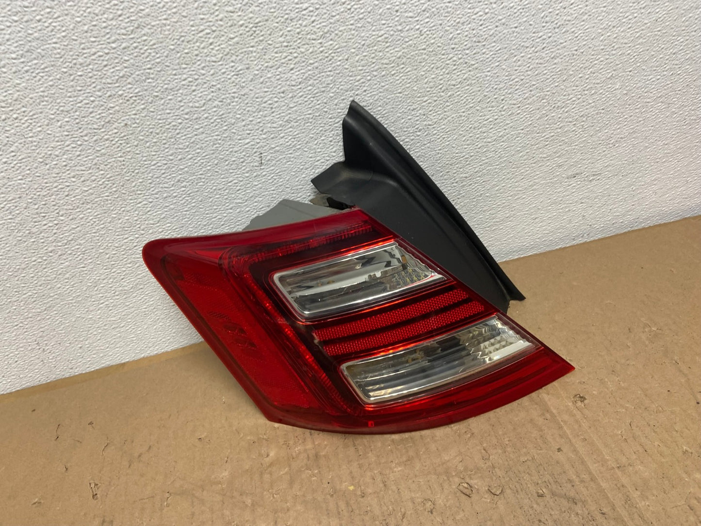 2013-2019 Ford Taurus LED Left Driver Lh Side Tail Light OEM AB6669 LK0