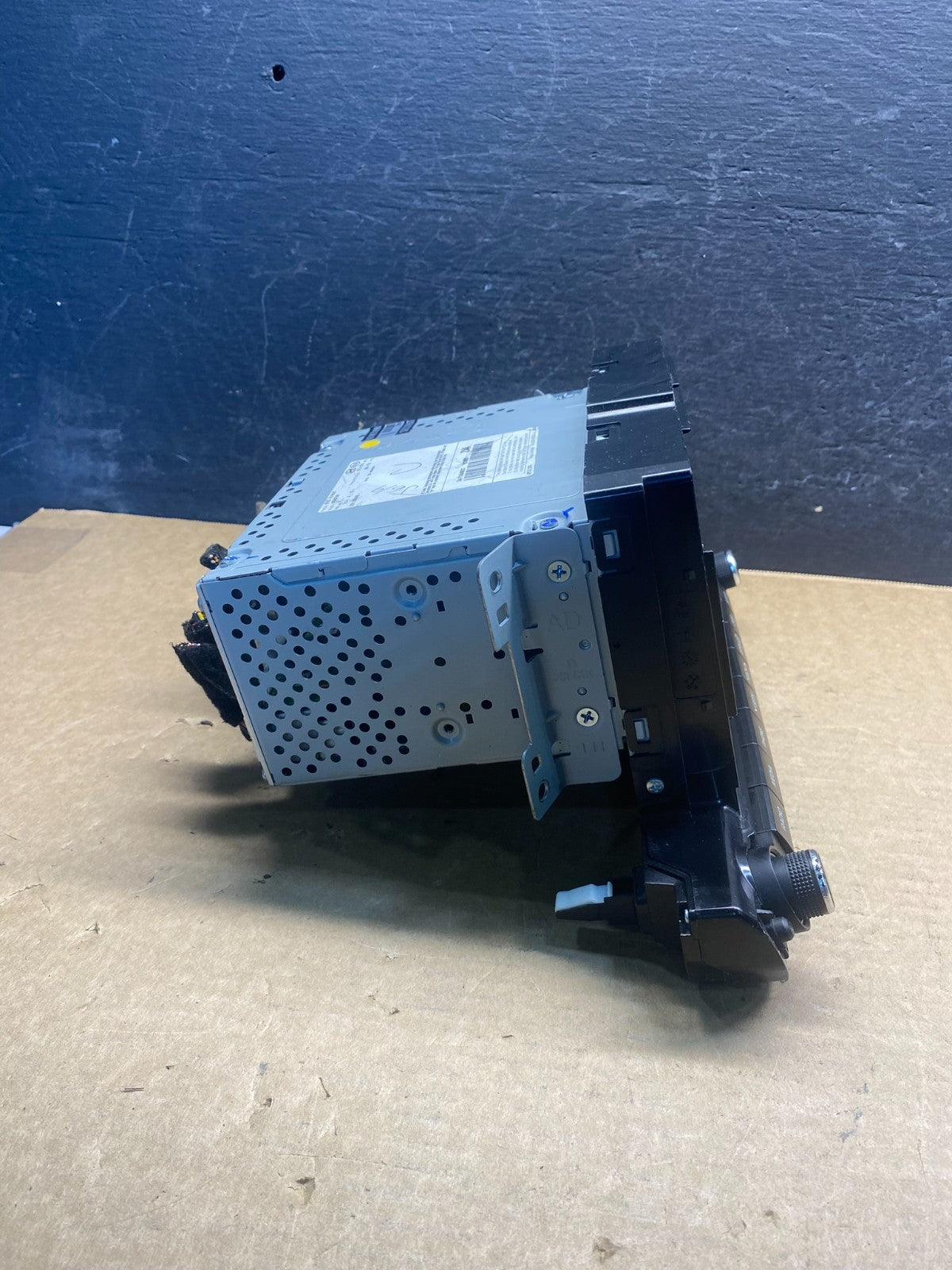 2017 to 2018 Hyundai Elantra Radio Clock Digital Player FM/AM AF6582 DG2