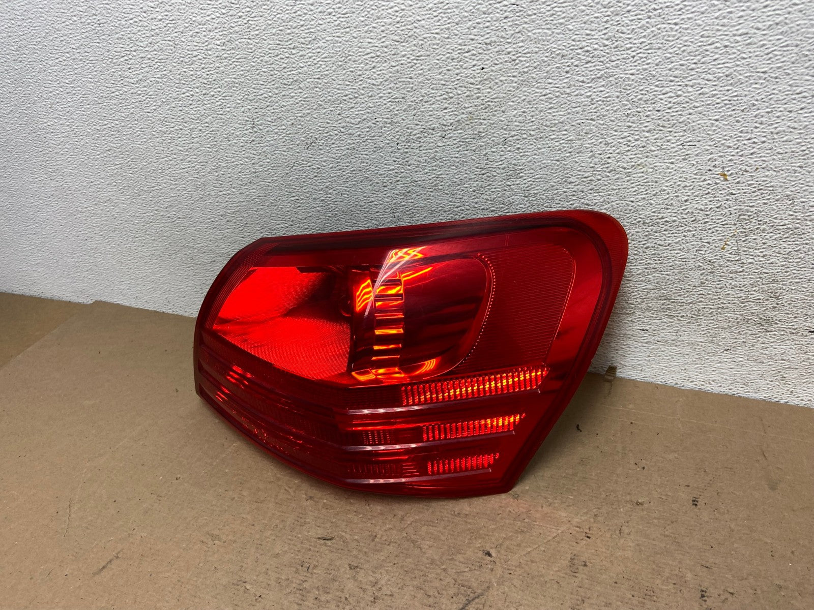 2008 to 2015 Nissan Rogue Right Passenger Rh Side Tail Light AF5684 LK1