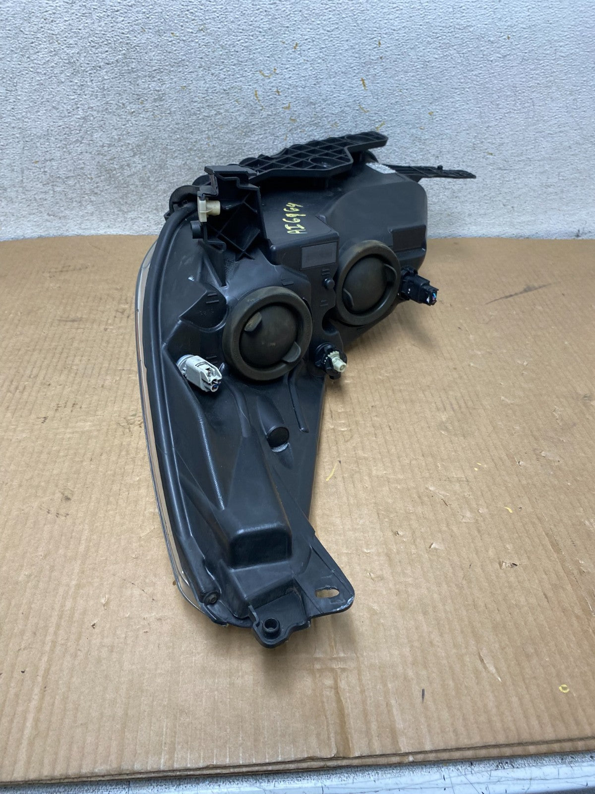 2013 - 2016 Ford Escape Headlight Right Passenger RH Side Halogen AI6964 DW7