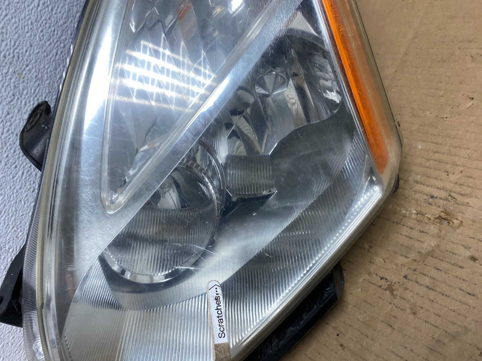 2008 to 2013 Nissan Rogue HID Xenon Headlight Left Driver Lh Side AD0804 DW3