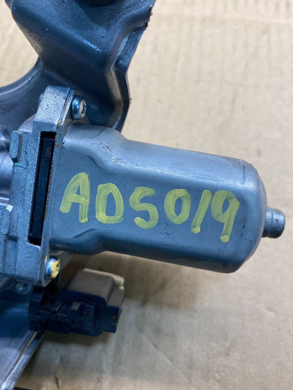 2014-2018 Jeep Cherokee Tailgate Back Door Rear Wiper Motor Wiper AD5019 DG7