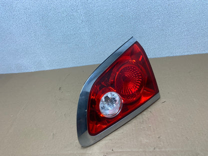 2008-2012 Buick Enclave Right Passenger Rh Inner Tail Light Oem AB6142 LK2