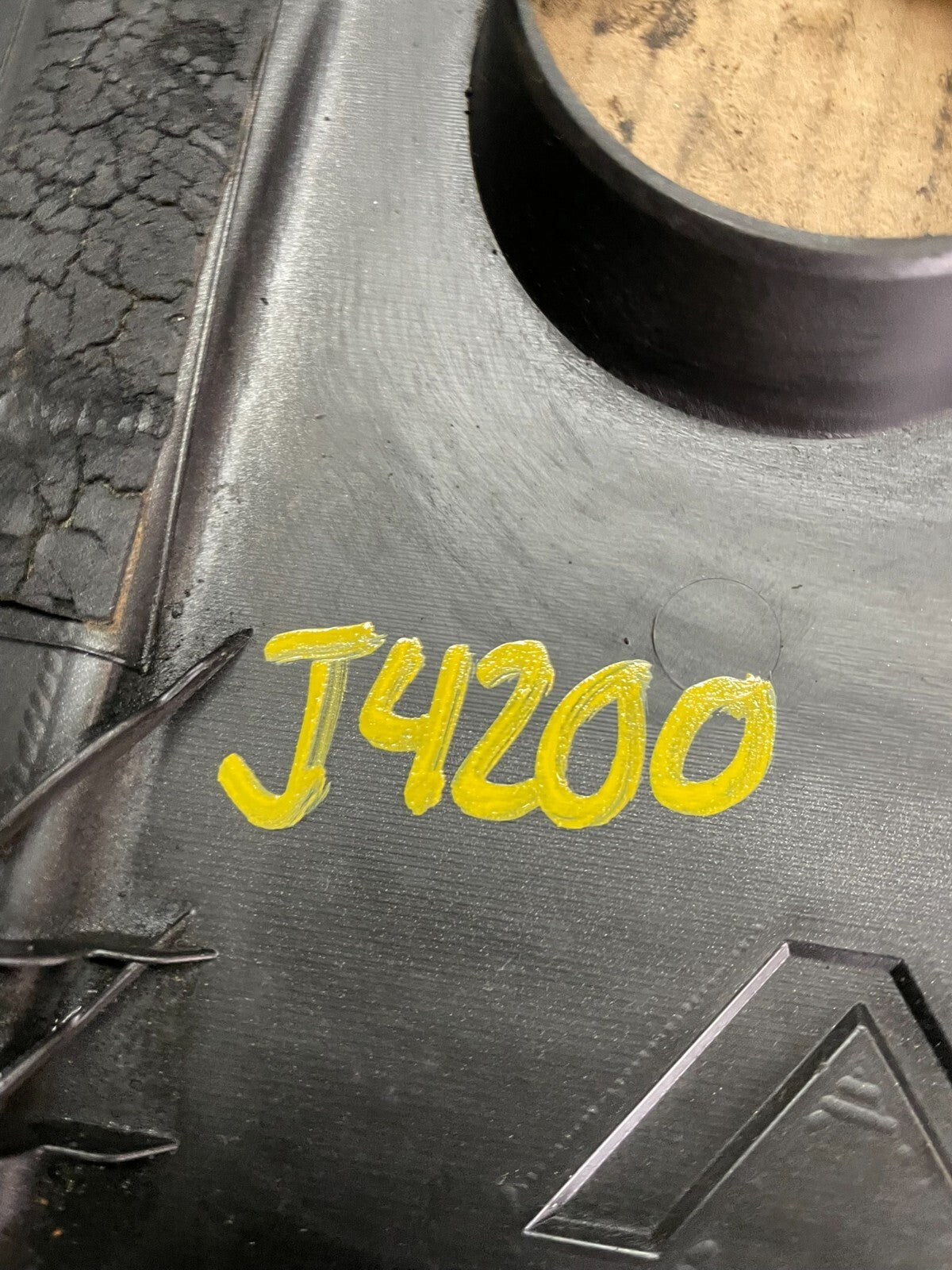 2005 to 2008 Nissan Quest Engine Cover 14041 3z100 J4200 PS9