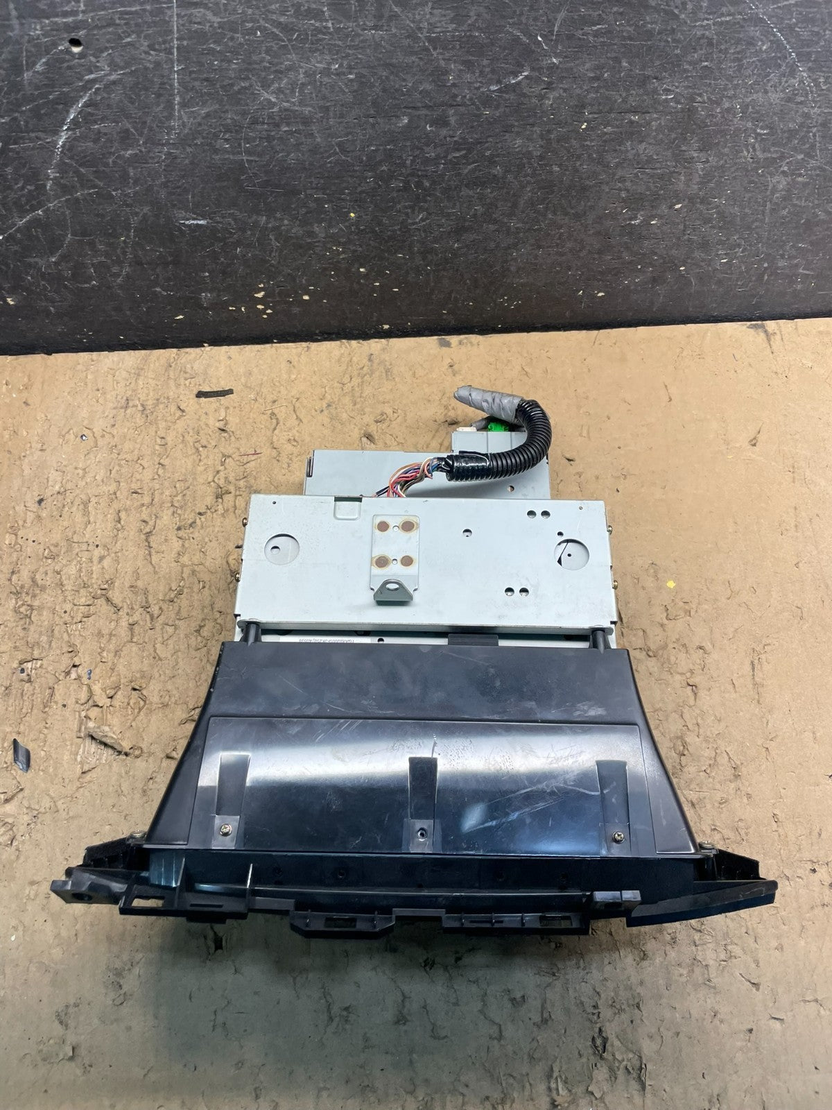 2005-2006 Honda Odyssey Information Display Screen 39810-SHJ-A010-M1 W7029 DG6
