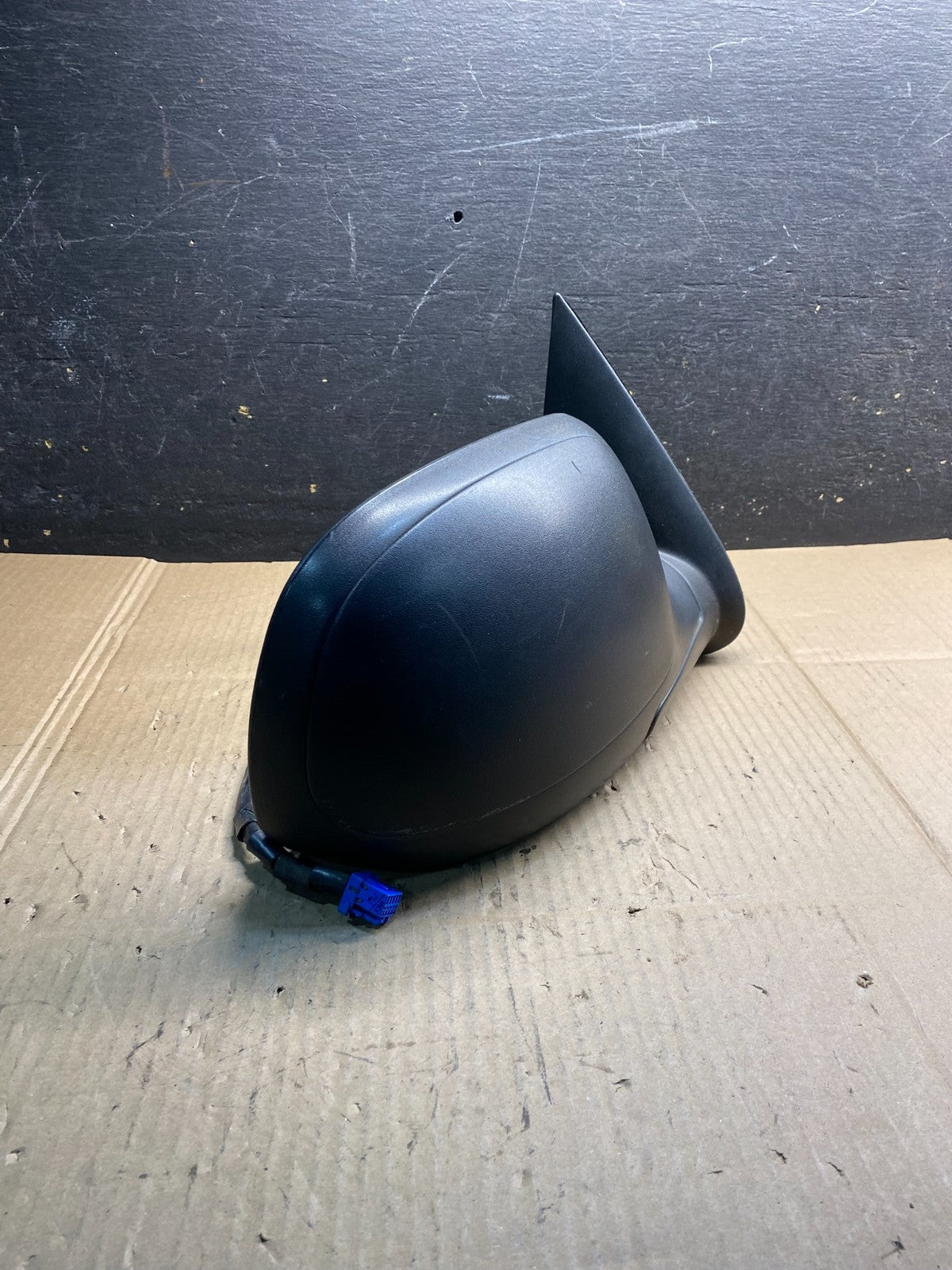 1999 - 2006 Chevrolet Silverado Suburban Right Door Mirror AB0633 MS1
