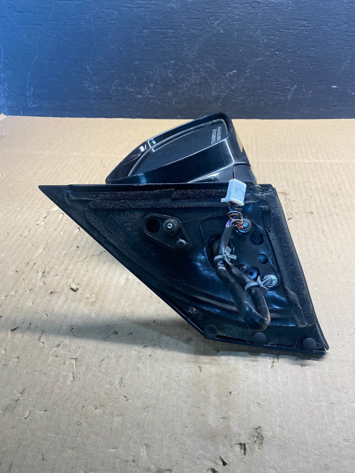 2005 to 2007 Nissan Murano Right Passenger Side View Door Mirror AC2626 DG4