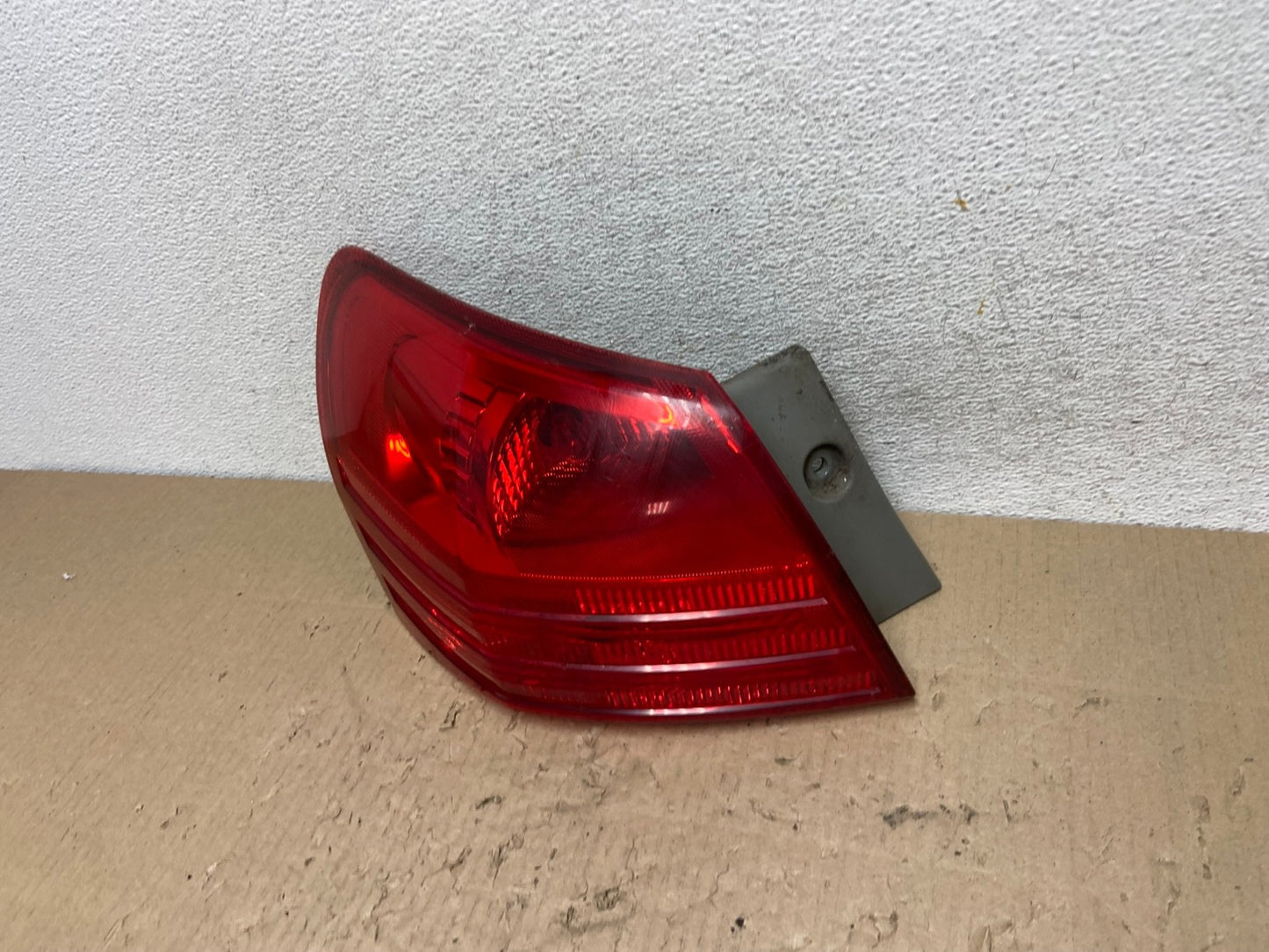 2008 to 2015 Nissan Rogue Left Driver Lh Side Tail Light AG6562 LK1
