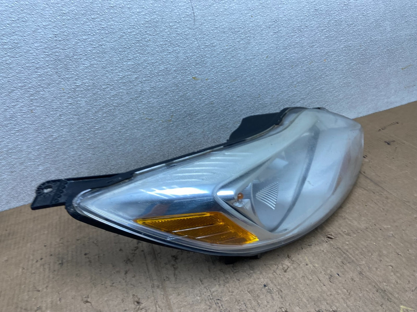 2012 2013 2014 Ford Focus Right Passenger Rh Side Headlight Oem AA8418 DW2