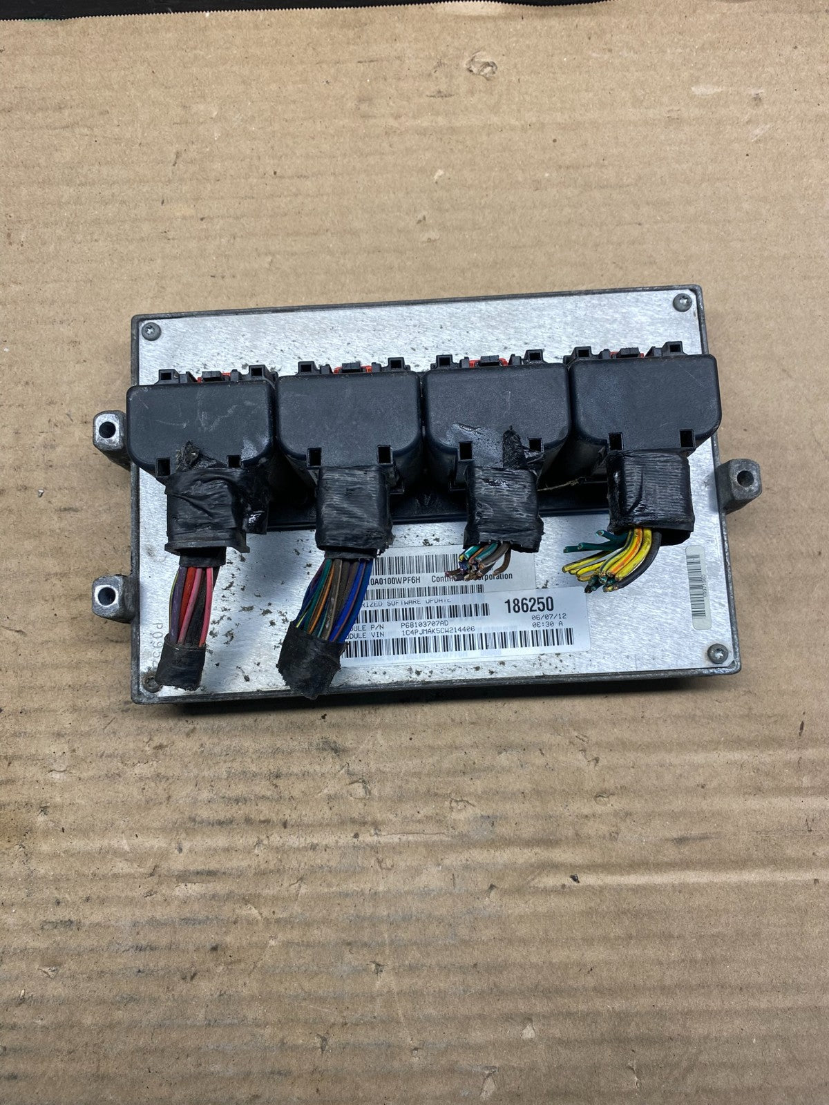 2012 Jeep Liberty 3.7L Engine Control Unit ECU ECM P68103707AD ae0174 DG0