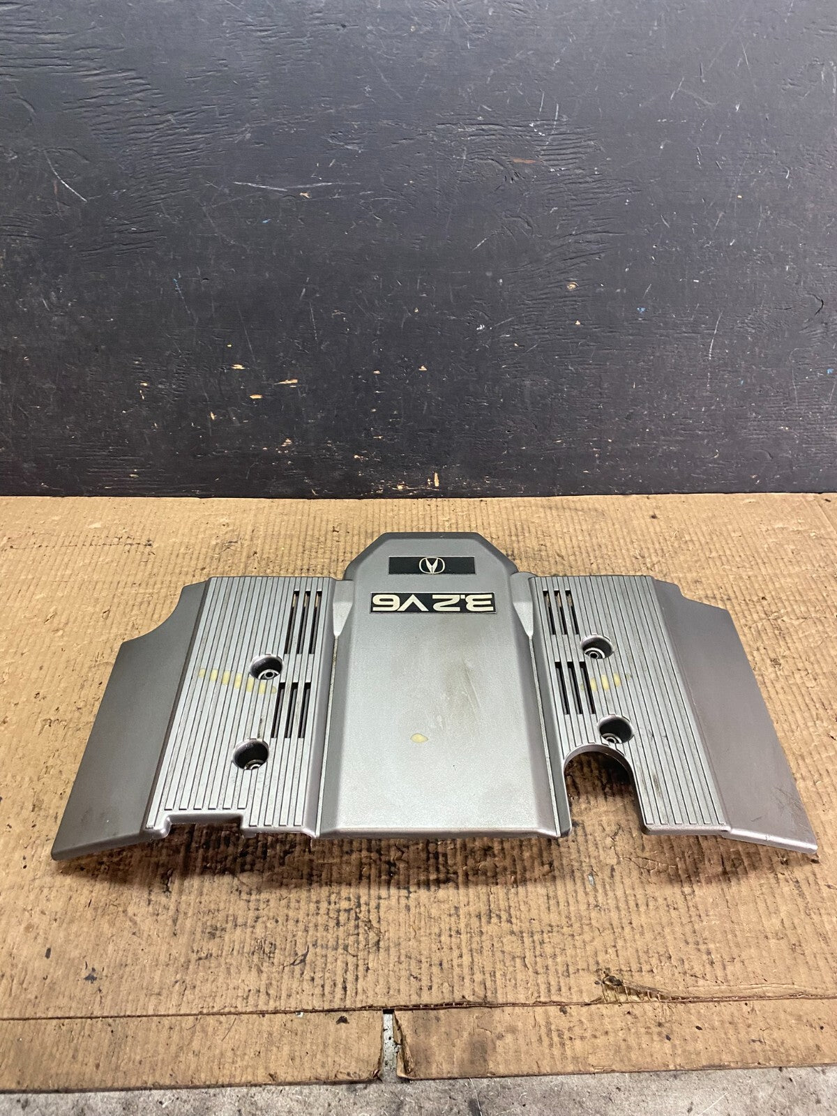 1996 to 1997 Acura TL 3.2L Engine Top Lid Cover 32120-P5G-000 N1958 PS1
