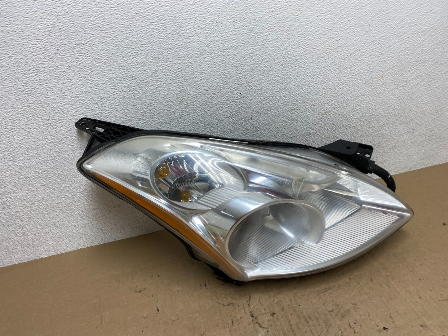 Sedan 2010 2011 2012 Nissan Altima Headlight Right Passenger Rh AE6503 DW2