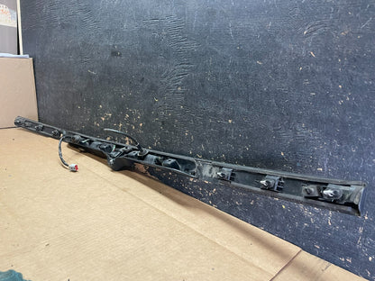 2016-2019 Ford Explorer Interceptor Rear Tailgate Molding With Camera aa9029 DG5