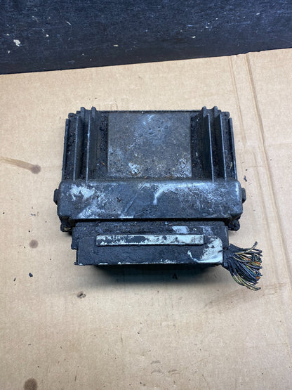 2001-2002 Silverado Tahoe Engine Computer Module 12200411 ECM ECU AI9984 DW1