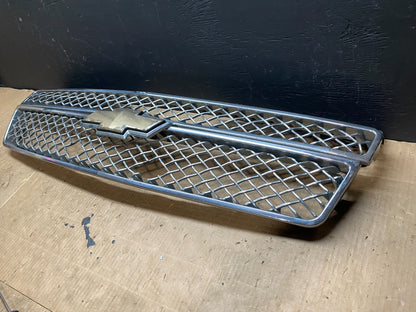 2007 to 2014 Chevrolet Avalanche Front Upper Lower Set Grill Grille D4941 Oem DG1
