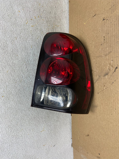 2002 to 2009 Chevrolet Trailblazer Right Passenger Rh Tail Light AH4294 LK0