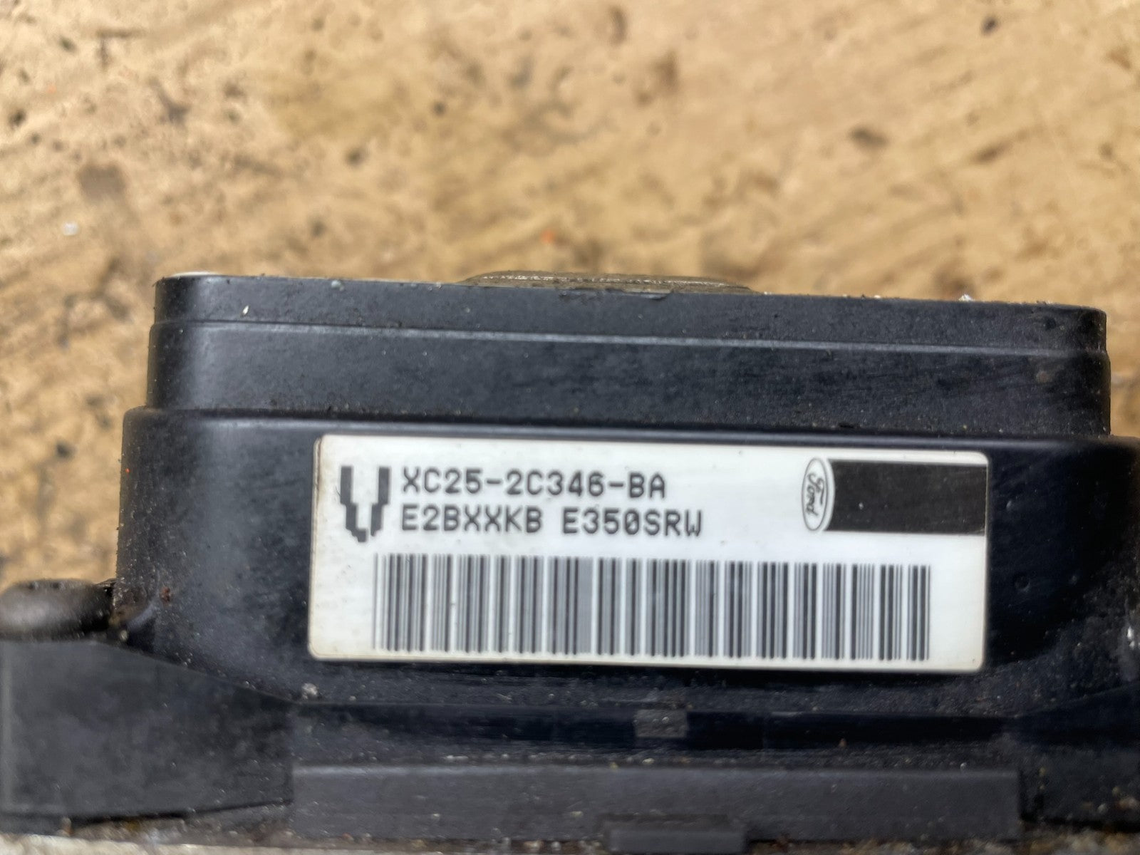 1999 - 2001 Ford E350 Van  ABS Anti Lock Brake Pump Module Oem o8582 DG5