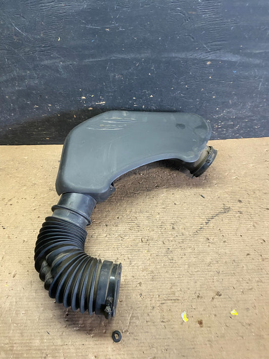 2011 to 2018 Chrysler 300 3.6L Air Intake Duct Tube Cleaner OEM S3536 DG0