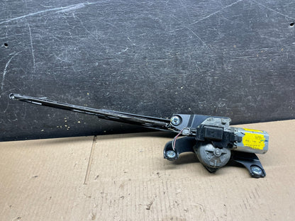 2011 to 2014 Ford Edge Licnoln MKX Rear Windshield Wiper Motor OEM V8833 DG4