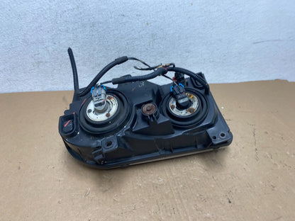 2005 2006 2007 Chrysler 300 Right Passenger RH Halogen Headlight AD8075 DW5
