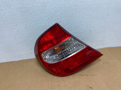 2002 2003 2004 Toyota Camry Left Driver LH Side Tail Light AC8439 LK0