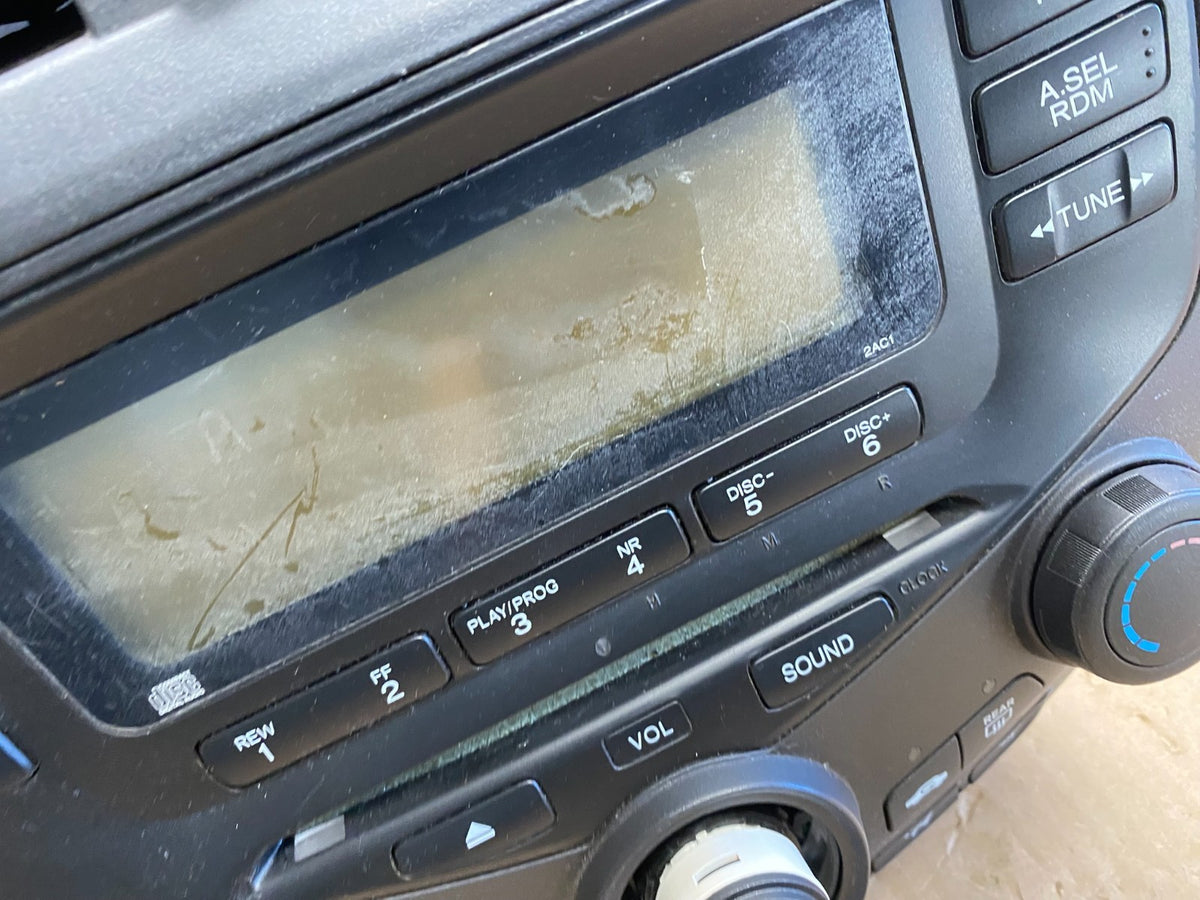 2003 to 2007 Honda Accord Radio CD Player Climate Control Switch aj1363 DG3