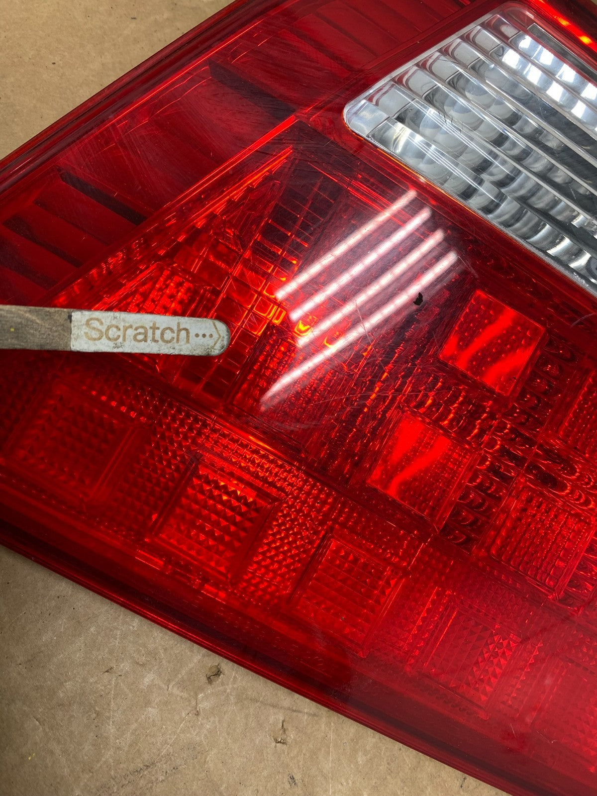 2005 2006 2007 Honda Odyssey Inner Right Passenger RH Tail Light V5645 DW3