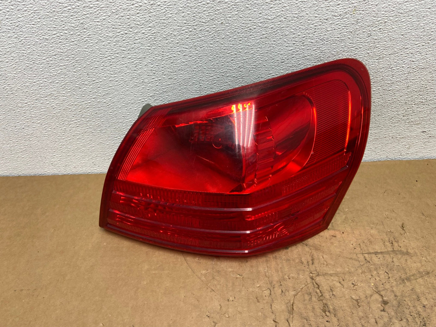 2008 to 2015 Nissan Rogue Right Passenger Rh Side Tail Light AD0460 LK0