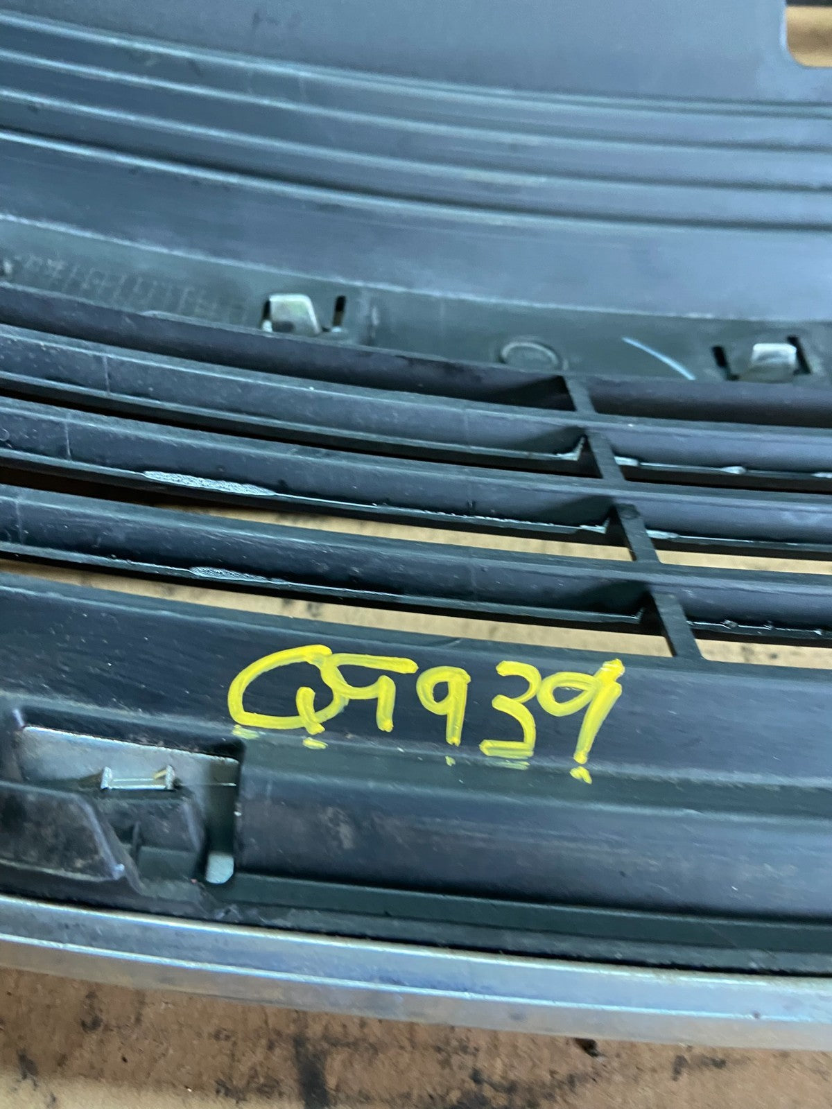 2009 to 2010 Dodge Journey Chrome Front Upper Grill Grille OEM q9939 DG7