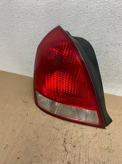 2001-2003 Sedan Hyundai Elantra Left Driver Lh Side Tail Light AE6580 LK0