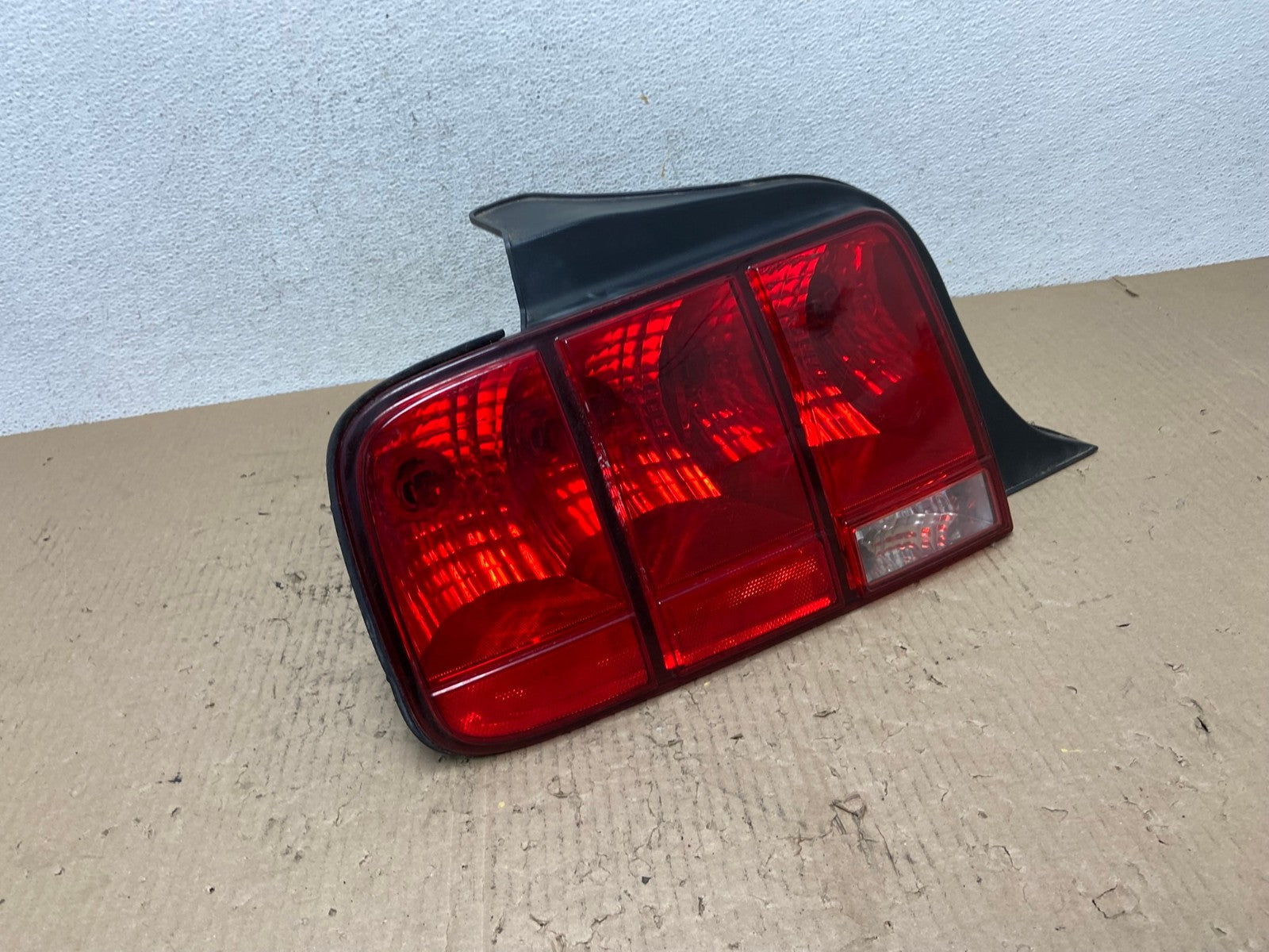 2005 - 2009 Ford Mustang Left Driver Lh Side Tail Light AF2901 LK2