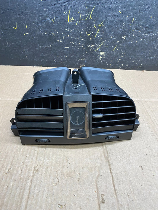2007 to 2009 Cadillac SRX Front Center Dash Clock Air Vent AA4712 DG0