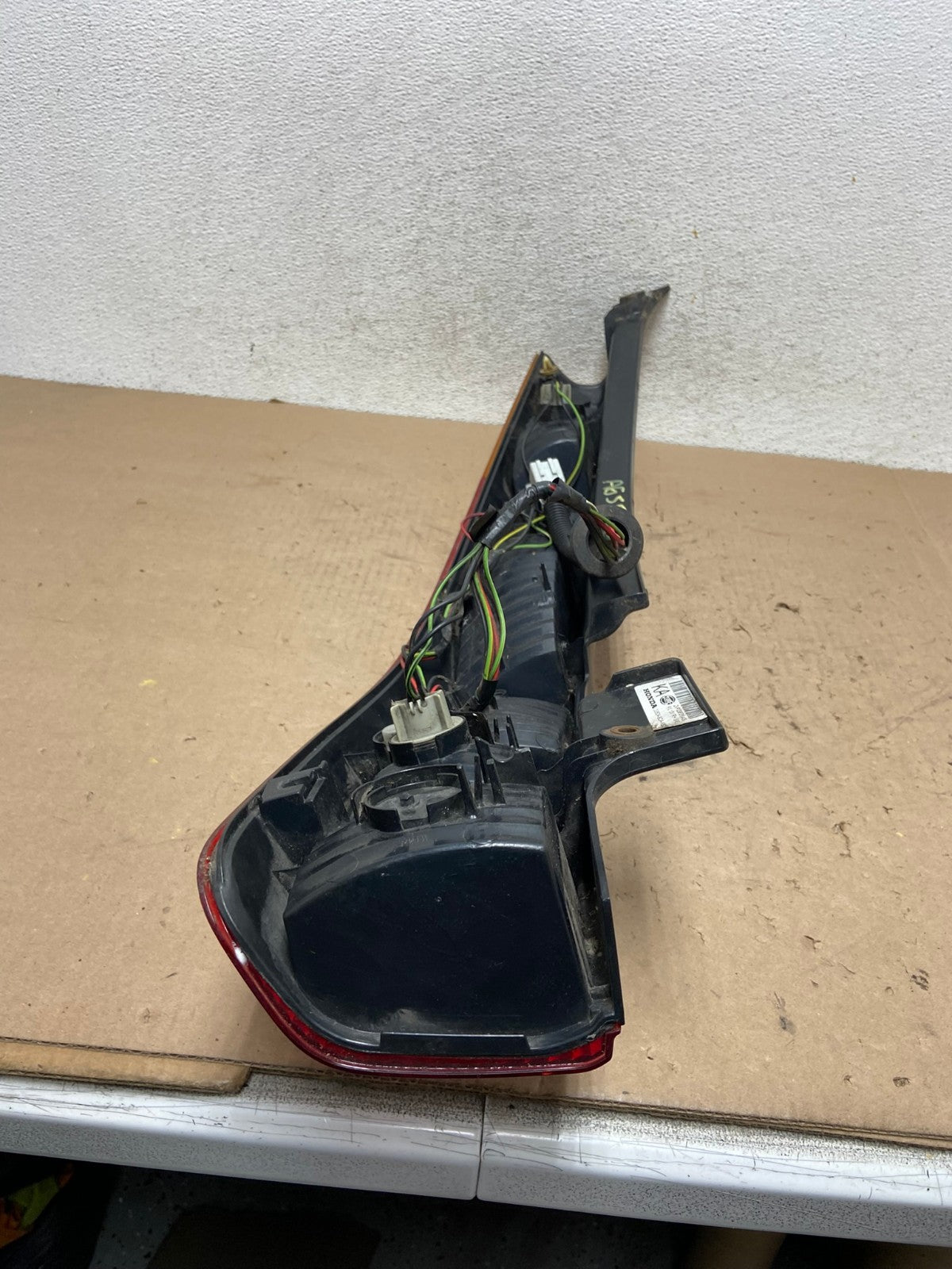 2002 - 2004 Honda Crv Cr-v Right Passenger Rh Side Tail Light AG5531 LK4