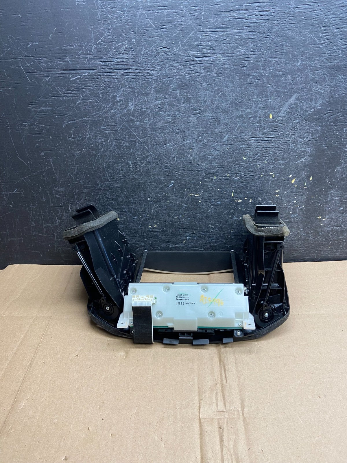 2009 - 2012 Infiniti G35 G37 Radio Player Screen Panel Bezel ai5996 DG4