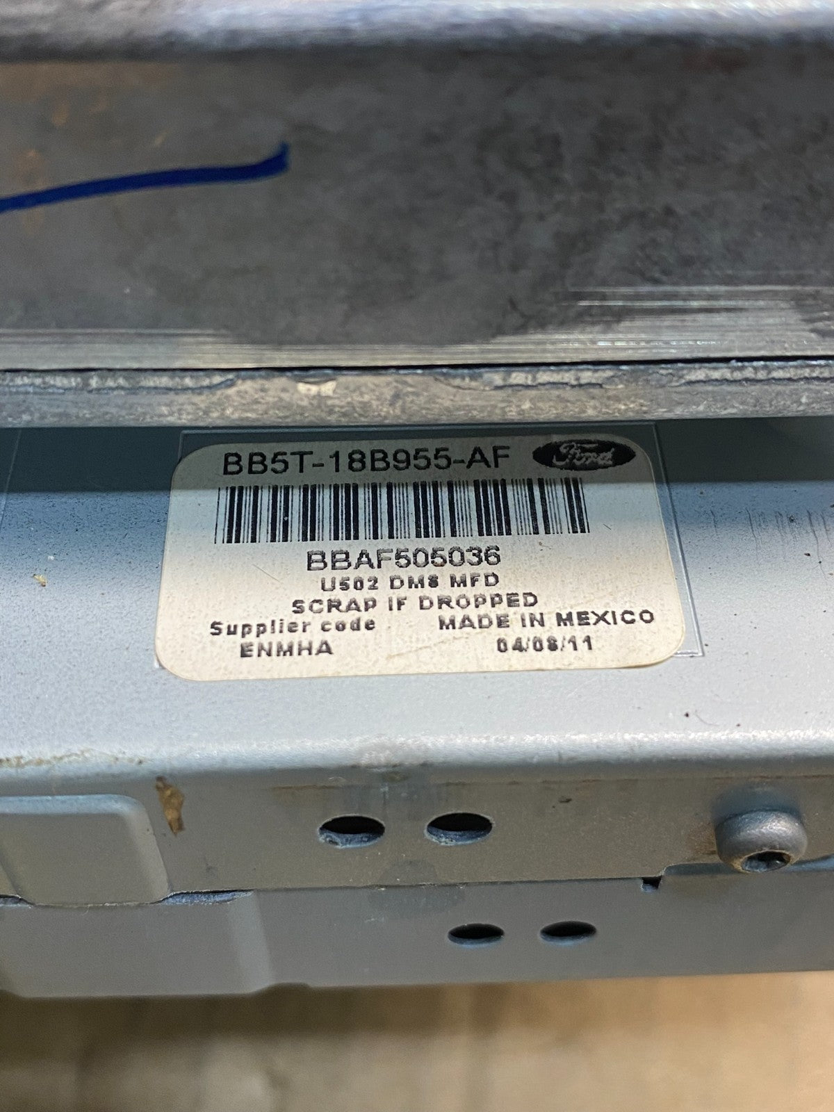 2011 to 2013 Ford Explorer Radio Information Display Screen AI5130 DG4