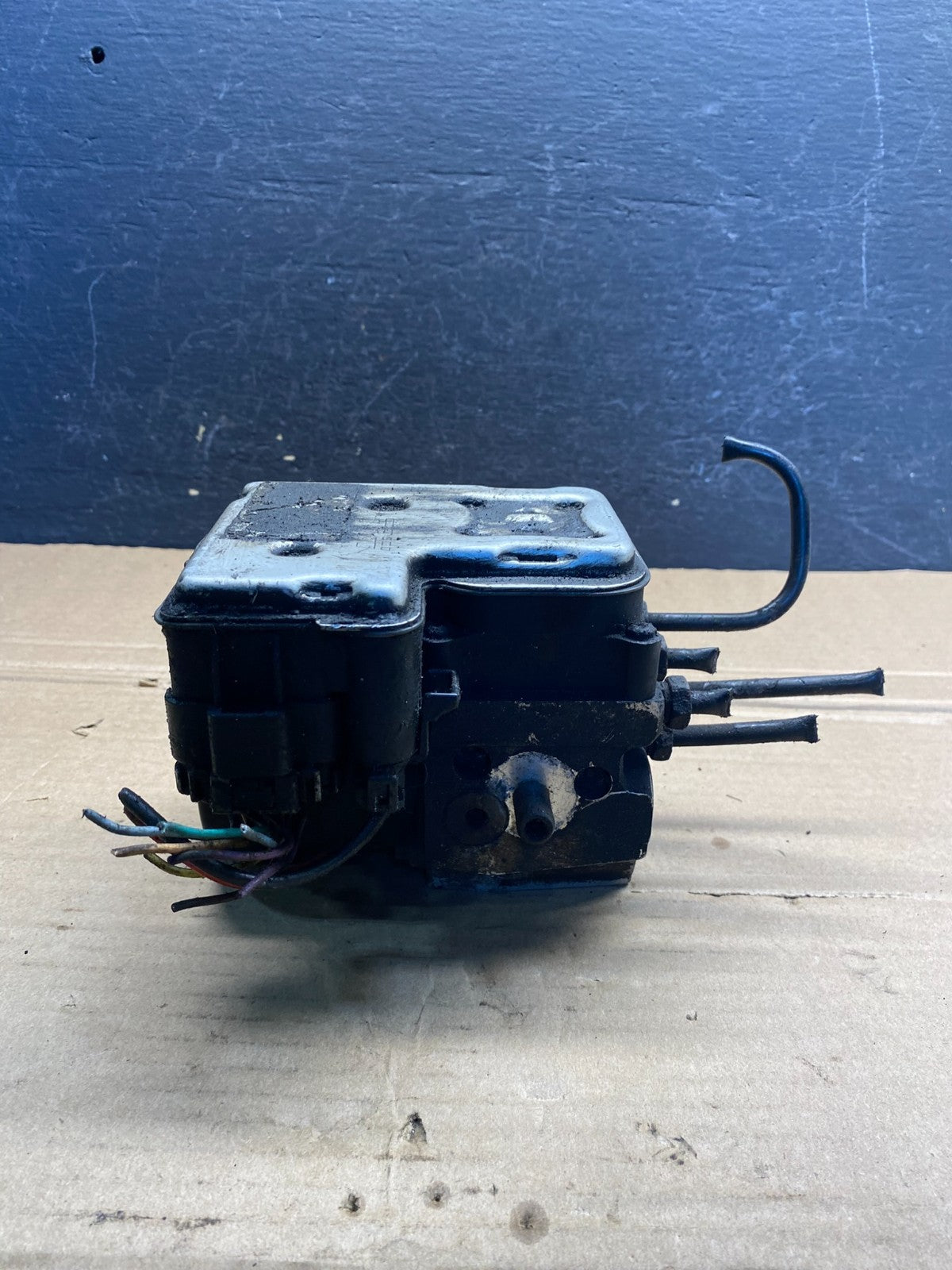 2005 - 2007 Chevrolet Silverado GMC Sierra ABS Anti-Lock Brake Module ae8097 DG2