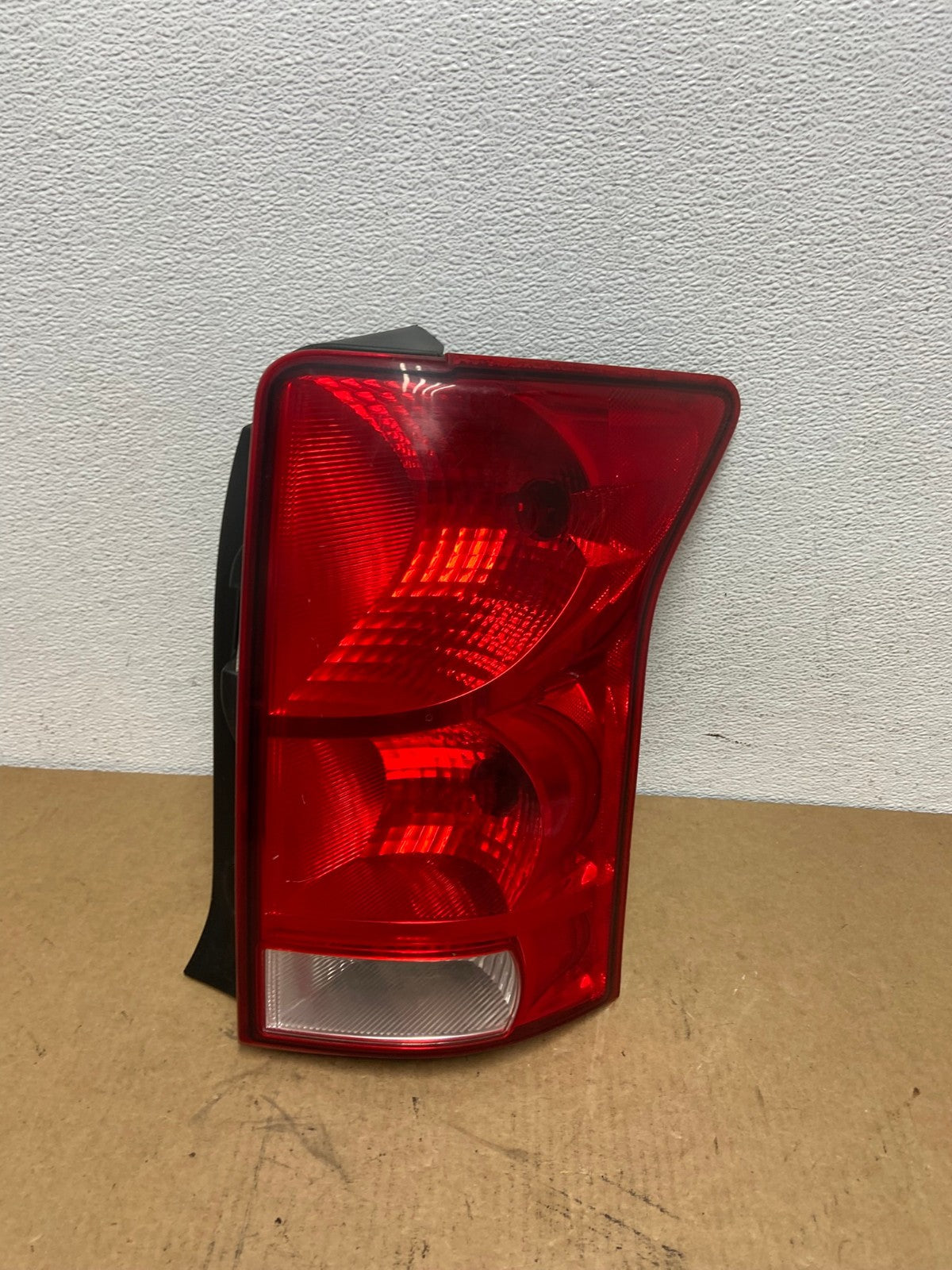 2007 to 2009 Suzuki XL-7 Vitara Right Passenger Rh Side Tail Light Oem AC1818 LK0
