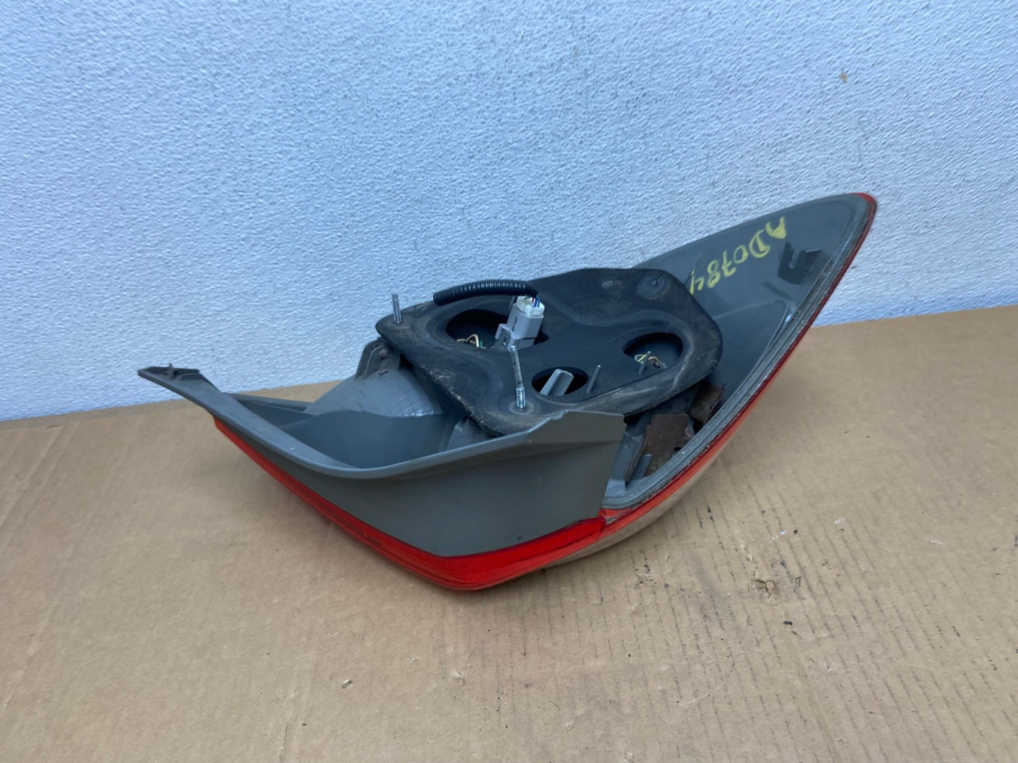 2009 - 2014 Toyota Matrix Right Passenger RH Side Tail Light AD0784 LK4