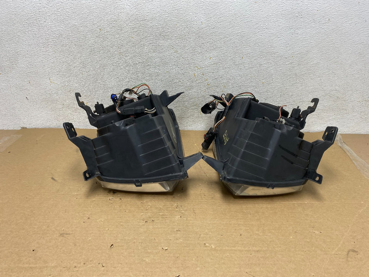2008-2010 Jeep Grand Cherokee Left+Right Set Halogen Headlights AH4178 DW12