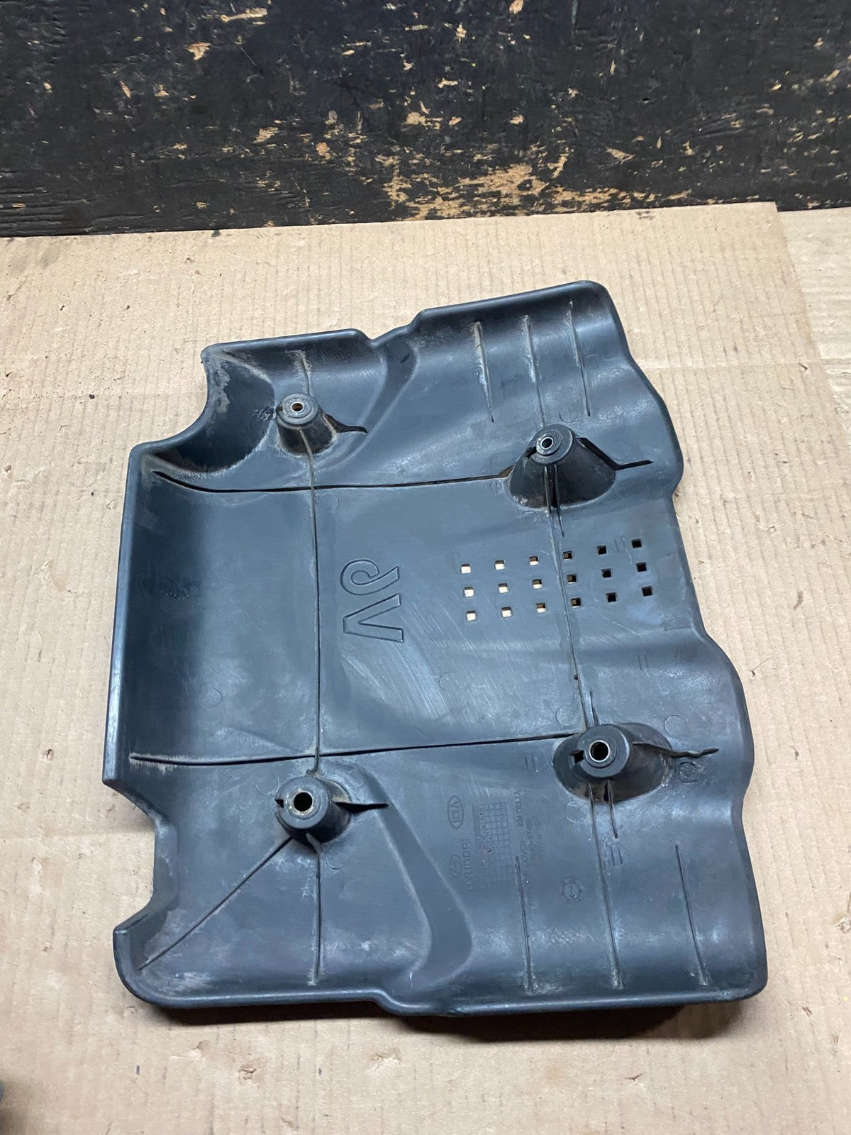 2008 - 2010 Hyundai Tucson Kia Sportage Engine Motor Cover W5769 DG7