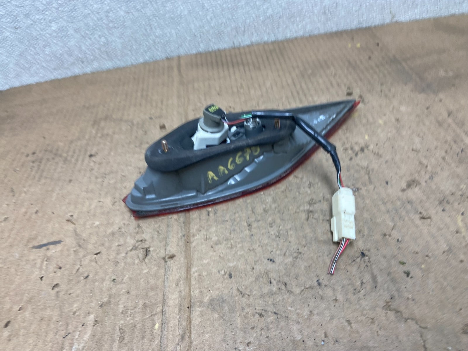 2008-2010 Toyota Avalon Right Passenger Side Tail Light Inner AA6678 DW4