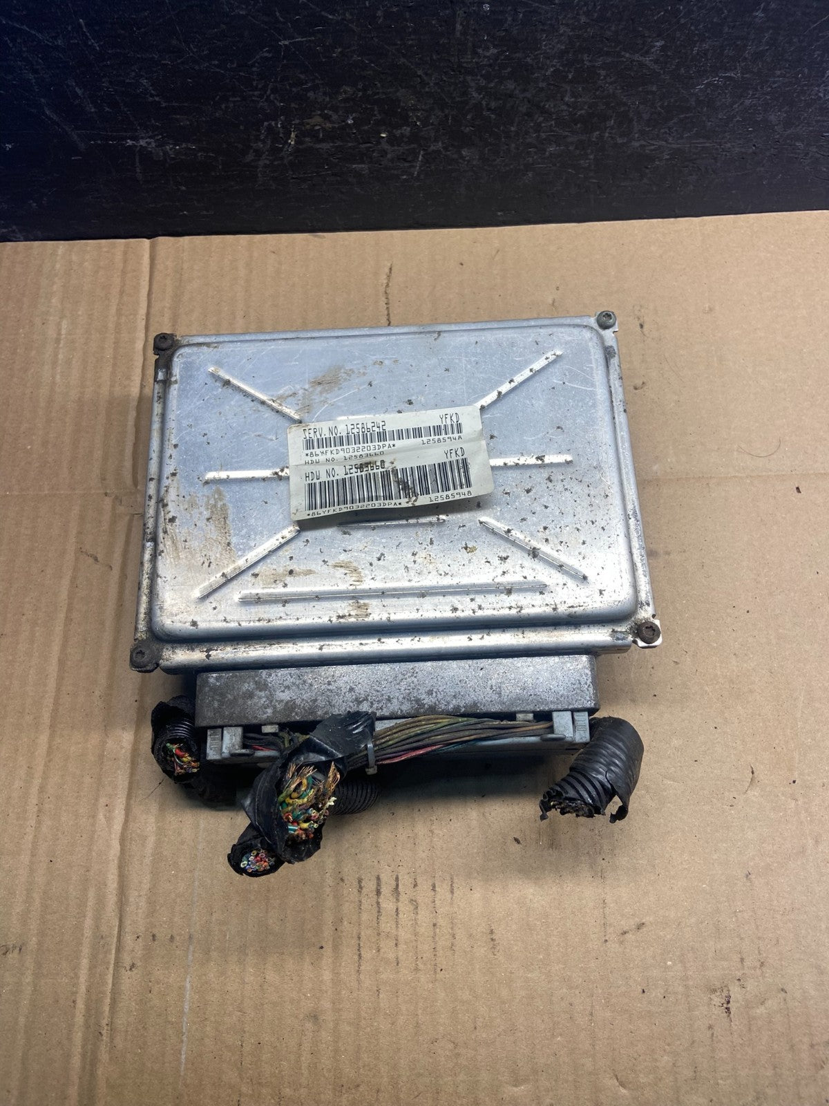 2004 GMC Envoy Silverado Engine Computer ECU ECM Module ad1850 DG0